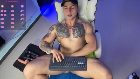 Snapshot of angeloferro1 chatting on 02.08.25 Angelo Ferro online show from 02.08.25