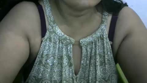 Snapshot of angelpriya555 chatting on 10.03.25 angelpriya555 online show from 10.03.25