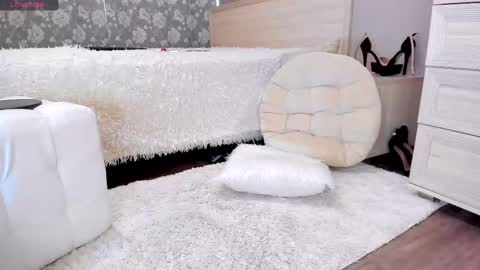 Snapshot of angelqueen1 chatting on 03.12.25 Michelle online show from 03.12.25