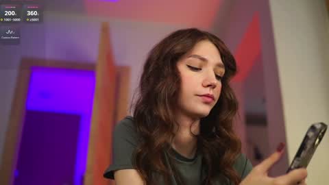 Nikki online show from 11.25.25