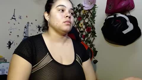 Snapshot of angelsexhotlatin chatting on 12.16.24 angelsexhotlatin online show from 12.16.24