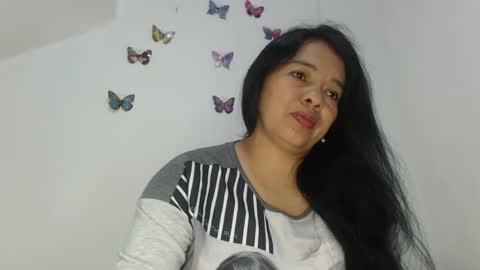 Snapshot of angelsexylatina chatting on 07.30.26 rebeca online show from 07.30.26