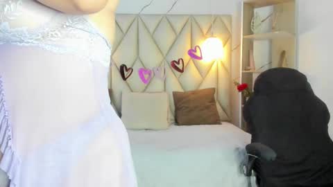 Snapshot of angelswets chatting on 02.24.26 ANGIE online show from 02.24.26