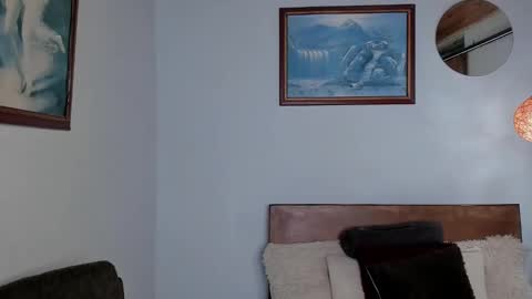 Snapshot of angelx_fox chatting on 12.04.24 Angel Fox online show from 12.04.24