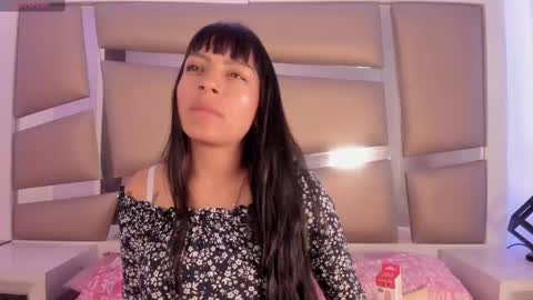 Snapshot of angely_js chatting on 01.27.25 angely_js online show from 01.27.25