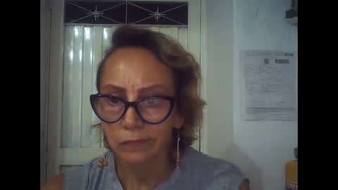Snapshot of angelycute476334 chatting on 02.26.25 angelycute476334 online show from 02.26.25
