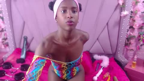 Anyega online show from 01.30.25