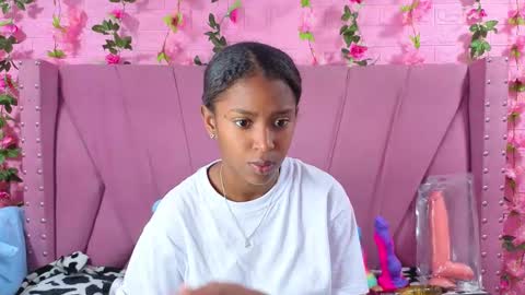 Anyega online show from 12.04.25