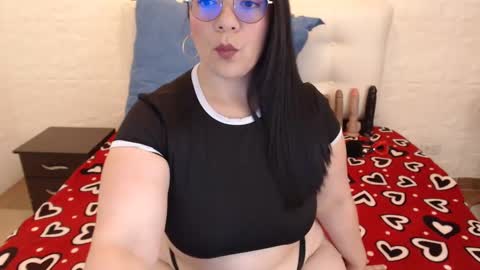 Angie online show from 09.08.25