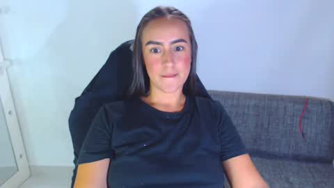 Snapshot of angie_dreamgirl chatting on 10.27.25 IG angie dreamgirl01 online show from 10.27.25