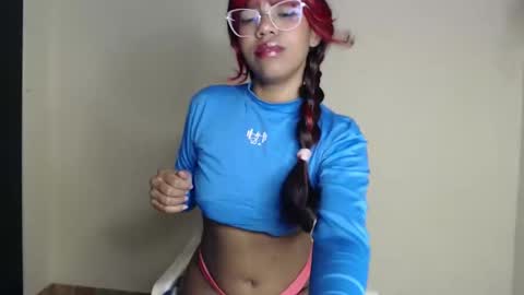 angie_fox1 online show from 11.13.25