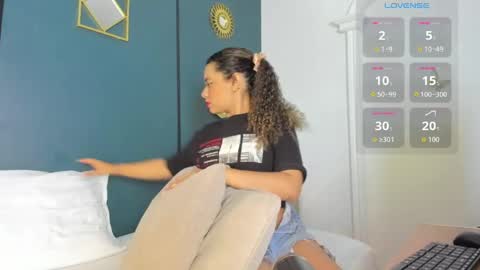 A N G I E online show from 05.04.26