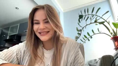 Viola online show from 09.23.25