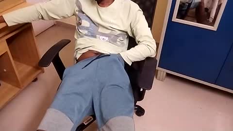 Snapshot of angryagent198 chatting on 01.19.25 Tutu22 online show from 01.19.25