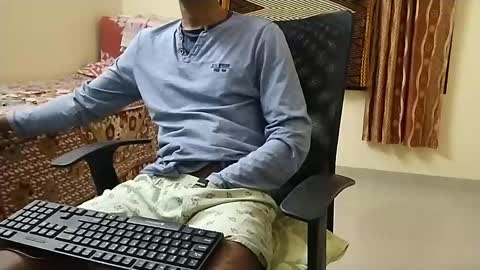 Snapshot of angryagent198 chatting on 02.08.25 Tutu22 online show from 02.08.25