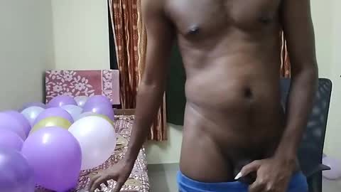 Snapshot of angryagent198 chatting on 02.11.25 Tutu22 online show from 02.11.25