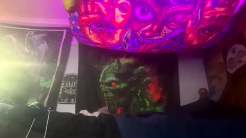 angusbone01 online show from 09.10.25