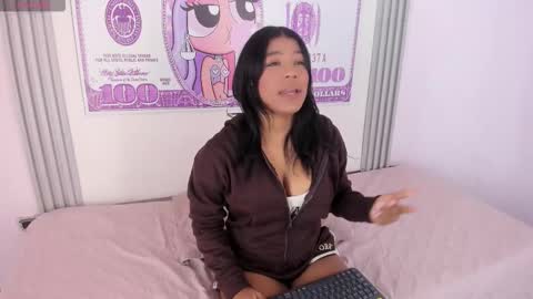 angy_avila online show from 11.15.25