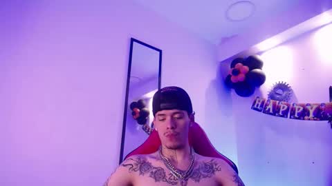 Snapshot of anhonymus chatting on 10.17.25 anhonymus online show from 10.17.25