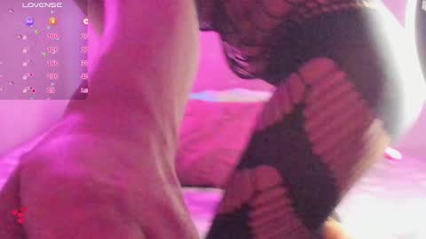 Snapshot of aniaross18 chatting on 10.17.25 aniaross18 online show from 10.17.25