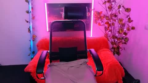 Aniela online show from 10.19.25