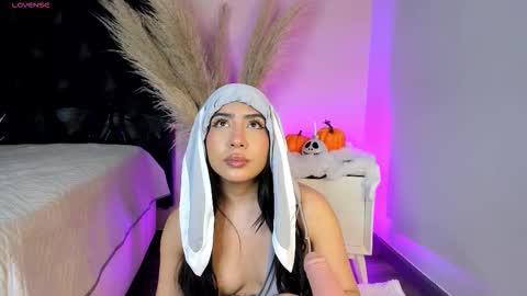 aniie_west online show from 10.22.25