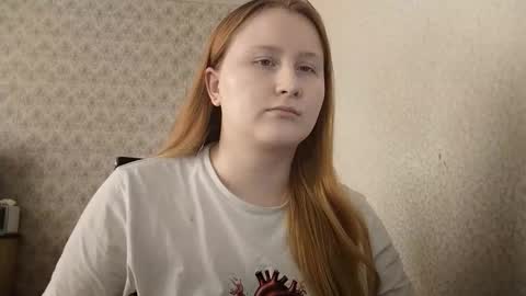 Snapshot of anika_lipps chatting on 09.09.25 Anika online show from 09.09.25