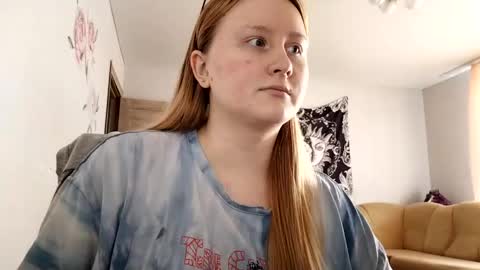 Snapshot of anika_lipps chatting on 09.19.25 Anika online show from 09.19.25