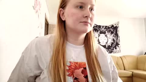 Snapshot of anika_lipps chatting on 09.20.25 Anika online show from 09.20.25