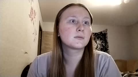 Snapshot of anika_lipps chatting on 06.10.26 Anika online show from 06.10.26
