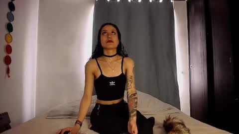 Snapshot of anika_lowen chatting on 10.01.25 Anika And Lowen Your Thumbs Up Are Super Important For Us  online show from 10.01.25