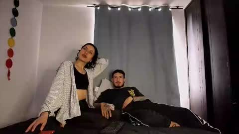 Snapshot of anika_lowen chatting on 10.10.25 Anika And Lowen Your Thumbs Up Are Super Important For Us  online show from 10.10.25