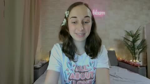 Snapshot of anikabloom chatting on 01.06.25 anikabloom online show from 01.06.25