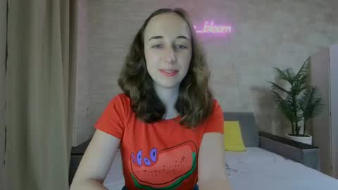 Snapshot of anikabloom chatting on 01.09.25 anikabloom online show from 01.09.25