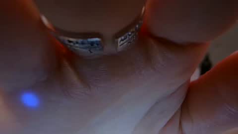 Snapshot of anikabloom chatting on 01.12.25 anikabloom online show from 01.12.25