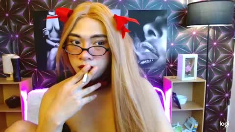 Snapshot of anikaportuna chatting on 03.06.25 Anika online show from 03.06.25