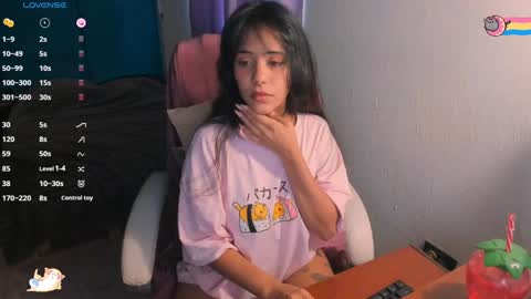 Snapshot of anisahade chatting on 01.20.25 Anisahade online show from 01.20.25