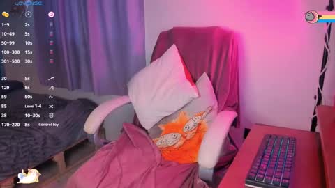 Snapshot of anisahade chatting on 02.20.25 Anisahade online show from 02.20.25