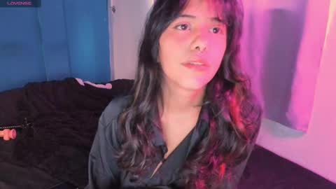 Snapshot of anisahade chatting on 02.28.25 Anisahade online show from 02.28.25