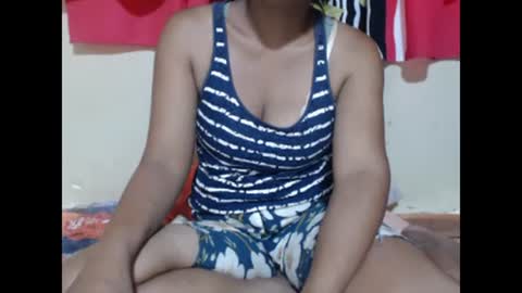 Snapshot of anishey chatting on 01.21.25 anishey online show from 01.21.25