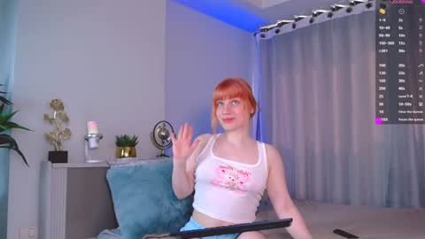 Snapshot of anisiya_glow chatting on 06.14.26 Anisiya online show from 06.14.26