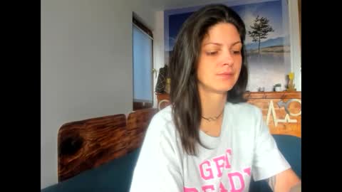 anissawhitenss online show from 10.27.25