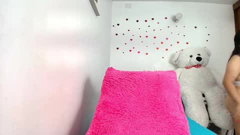 ana independent model online show from 10.10.25