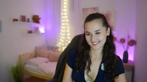 Anita Grey online show from 09.15.25