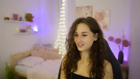 Anita Grey online show from 09.30.25