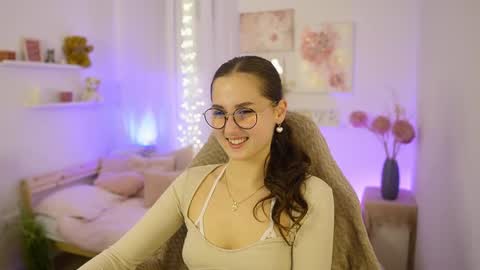 Anita Grey online show from 11.17.25