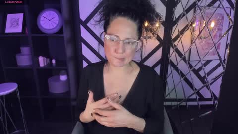 Anita online show from 12.15.24