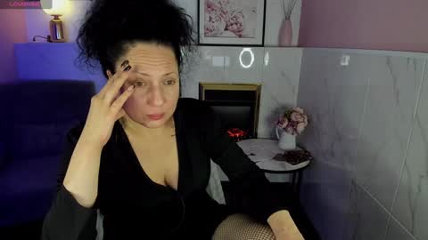 Anita online show from 12.28.24