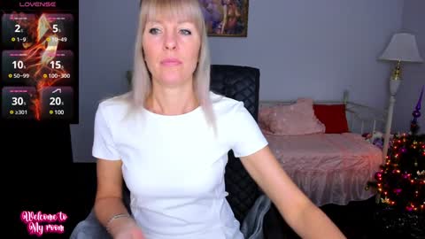 Anita online show from 12.26.24