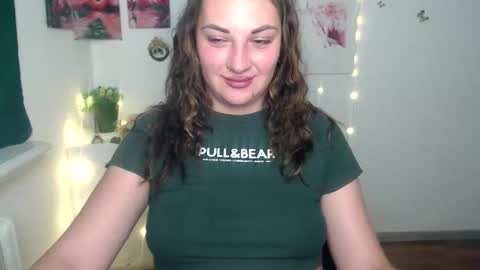 anitaa_a online show from 09.13.25